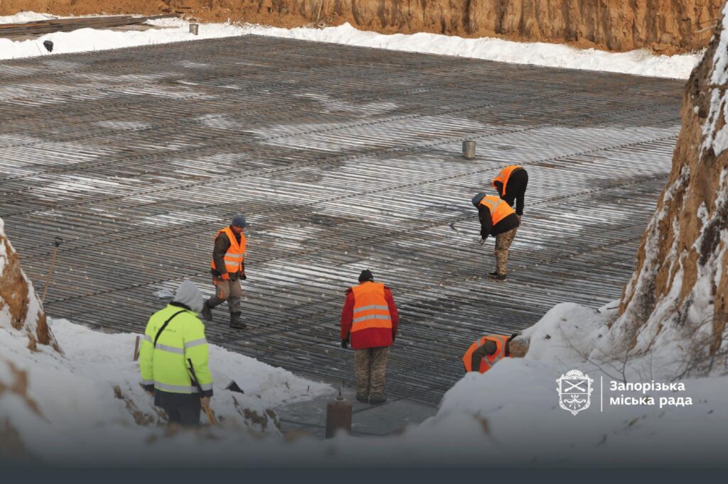 Близько двох мільйонів євро: у Хортицькому районі Запоріжжя будують підземну школу з сонячною станцією (ФОТО, ВІДЕО)