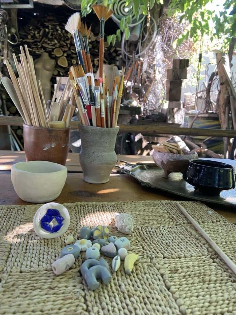 Кераміка ручної роботи: як Тетяна Лопатко із Запоріжжя створює незвичайні авторські прикраси