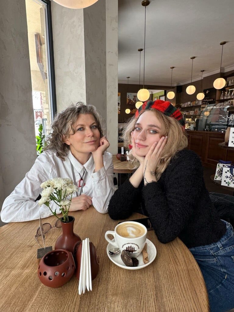 Кераміка ручної роботи: як Тетяна Лопатко із Запоріжжя створює незвичайні авторські прикраси