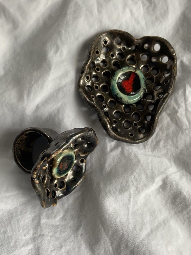 Кераміка ручної роботи: як Тетяна Лопатко із Запоріжжя створює незвичайні авторські прикраси