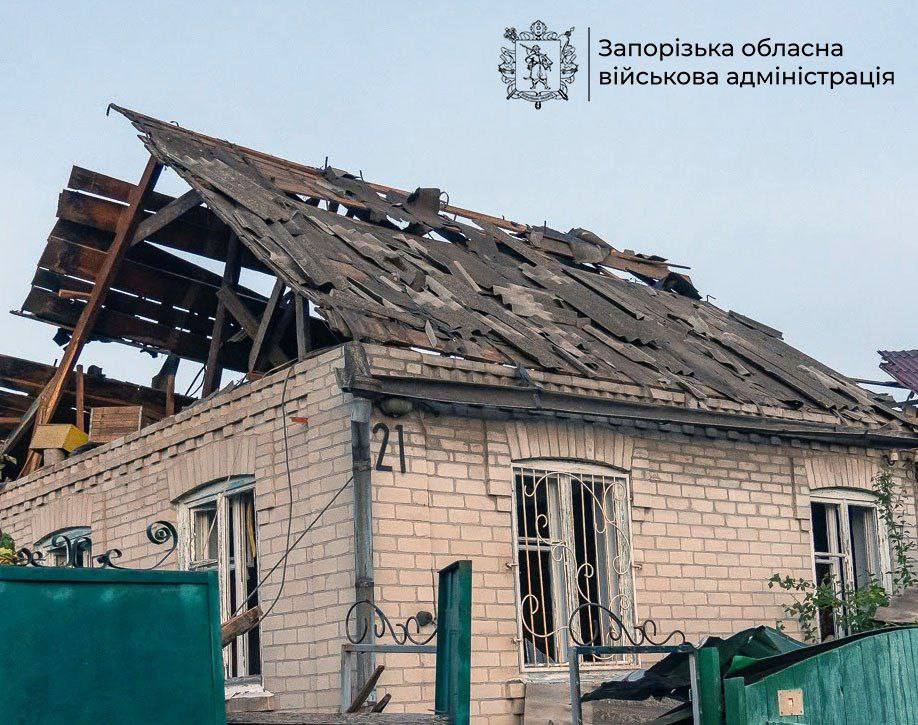 Ранены 9 человек: враг нанес 612 ударов по Запорожской области