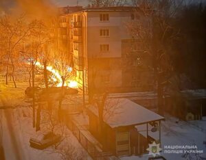 Поранено двоє людей, пошкоджено будинки та машину поліції: наслідки російських атак Запорізької області 1 січня, - ФОТО