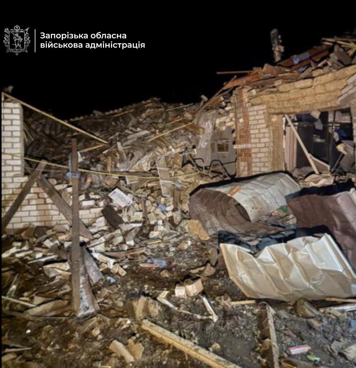 Враг сбросил КАБ на село в Запорожском районе: есть погибший и раненый