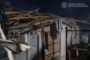 Під російські обстріли потрапили 23 населені пункти Запорізької області за добу: загинула людина, є поранені