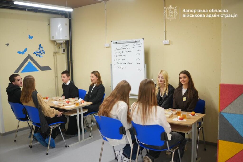 Локації для відпочинку та інтерактивні дошки: у Запоріжжі запрацювала нова підземна школа (ФОТО, ВІДЕО)