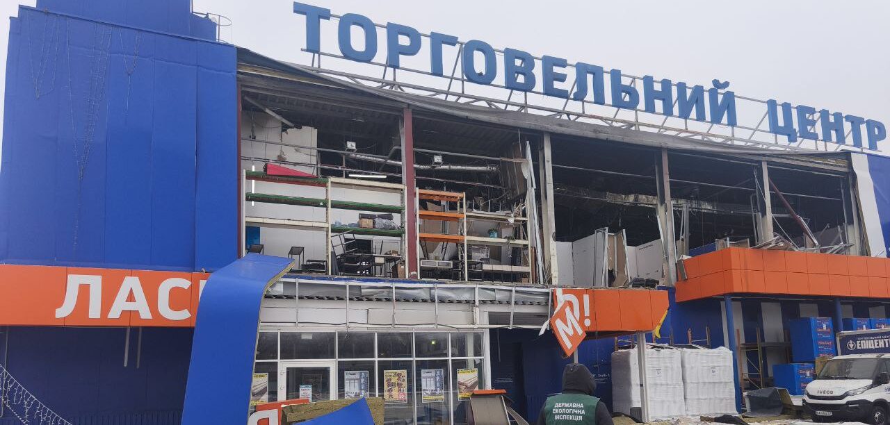 Сотні квадратних метрів засміченні території у двох районах: екологи показали наслідки російських атак на Запоріжжя 21 січня, — ФОТО