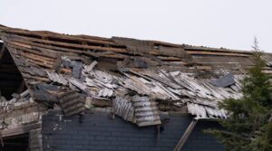 Восемь обстрелов за десять дней: из-за ударов РФ в Шевченковском районе Запорожья повреждено более ста домов, — ФОТО