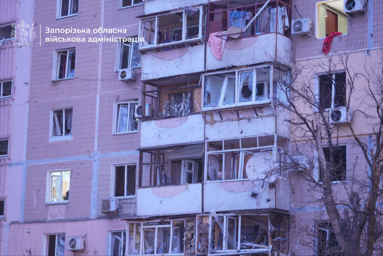 Враг нанес 804 удара по Запорожской области: есть погибшая и раненые