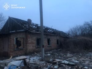 Внаслідок російських ударів по Запоріжжю та Запорізькому району спалахнули пожежі, - ФОТО