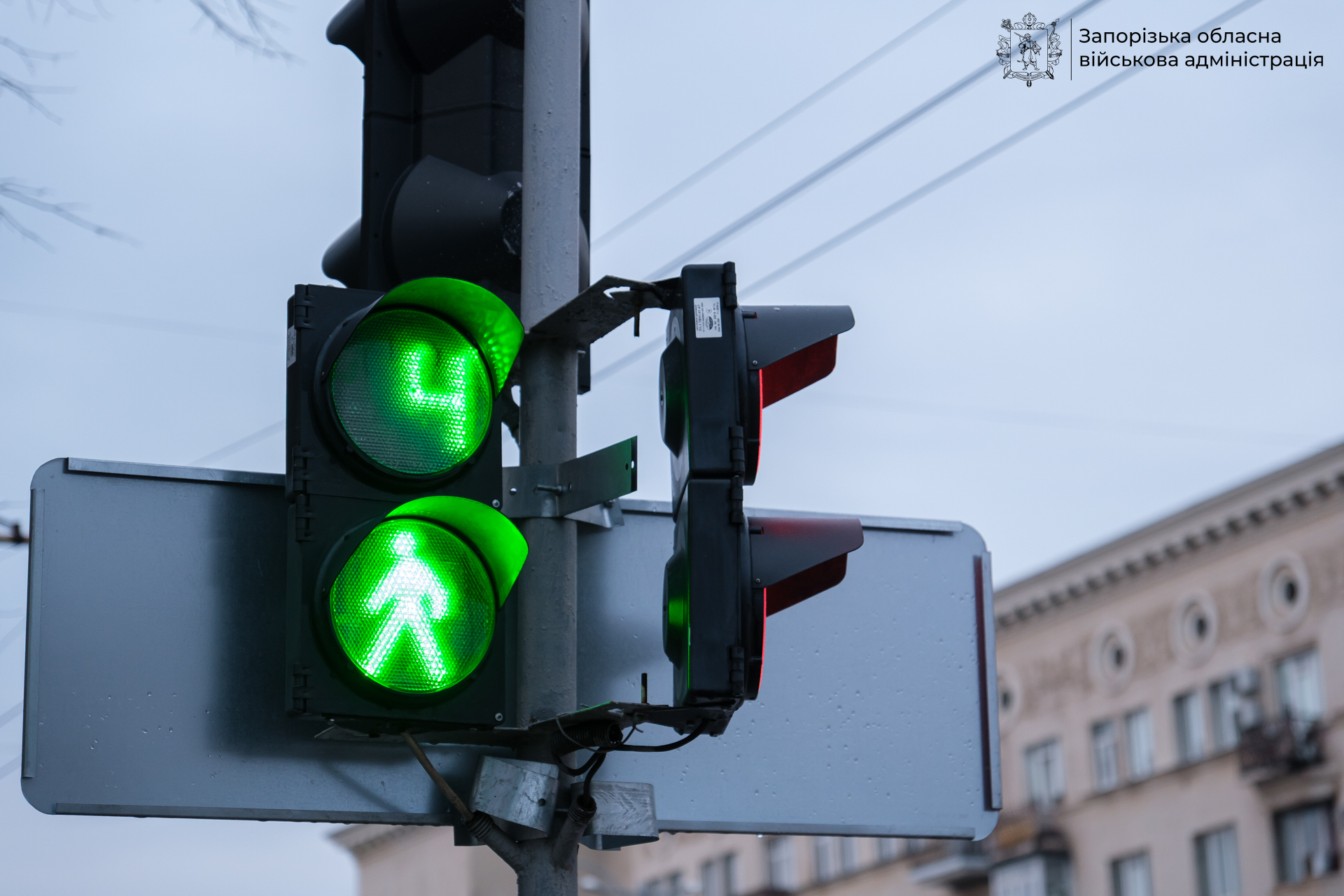 У Запоріжжі близько 120 світлофорів обладнали постійним енергопостачанням, - ФОТО, ВІДЕО