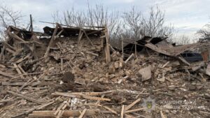 Разрушены магазины и дома людей: последствия российских ударов по  Запорожской области 6 января (ФОТО)