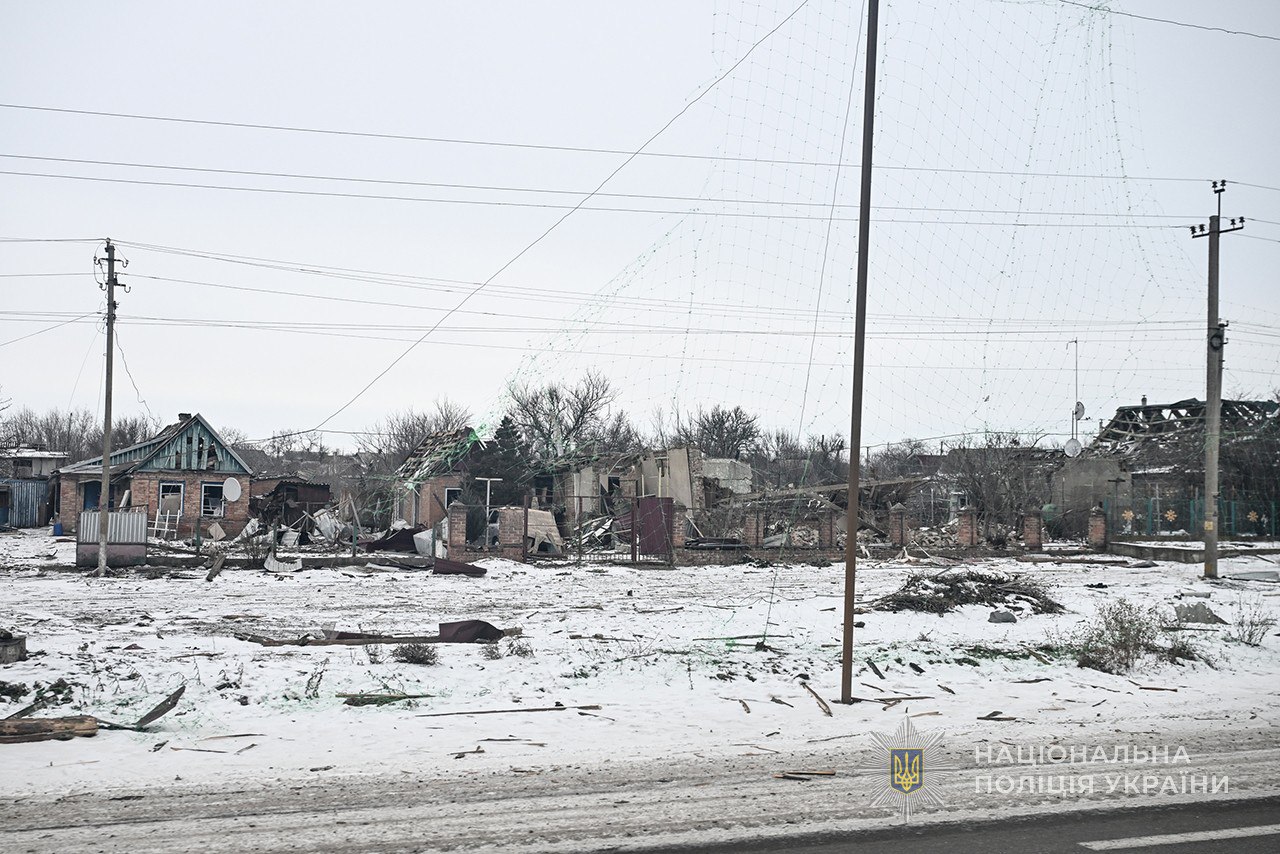 Зруйновано будинки людей: наслідки ворожих обстрілів Запорізької області 2 лютого, — ФОТО
