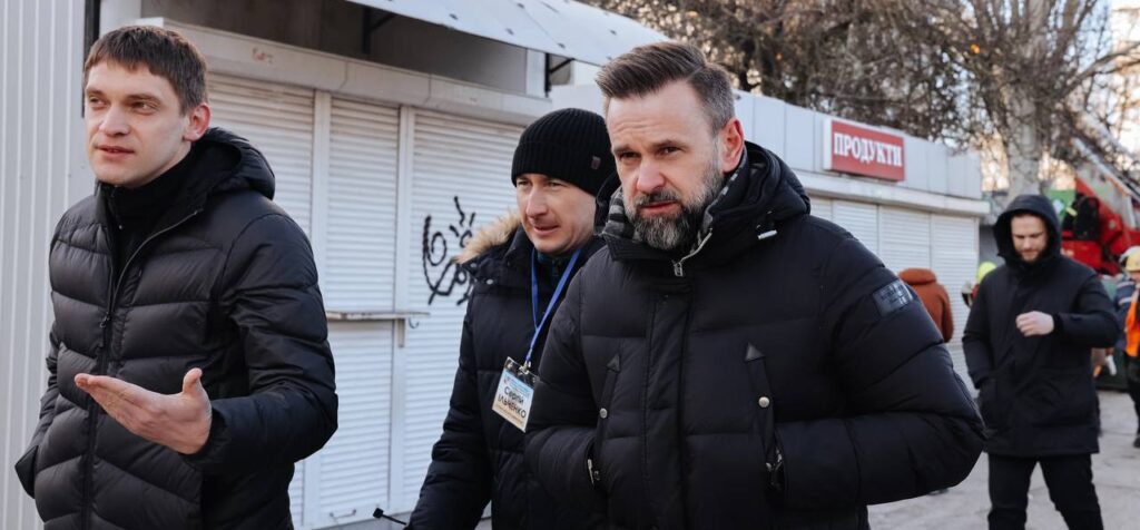 Зустріч з бійцями та огляд місця ліквідації наслідків атаки РФ: Запоріжжя відвідав заступник керівника Офісу президента, — ФОТО