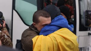 Обмін полоненими: додому повернули 12 захисників з Запорізької області, — ФОТО, ВІДЕО