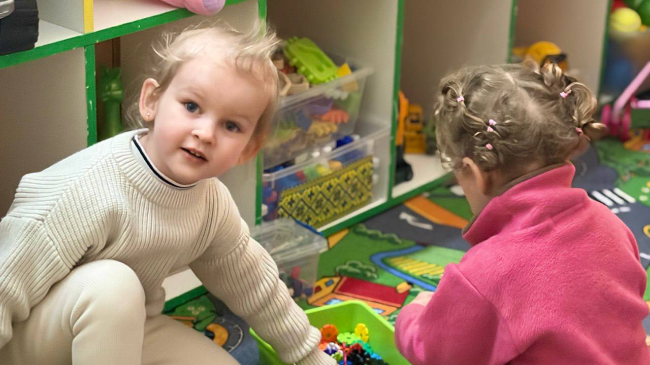 У Запоріжжі відновив роботу енергодарський дошкільний дитячий простір, який був пошкоджений ворожим обстрілом (ФОТО)