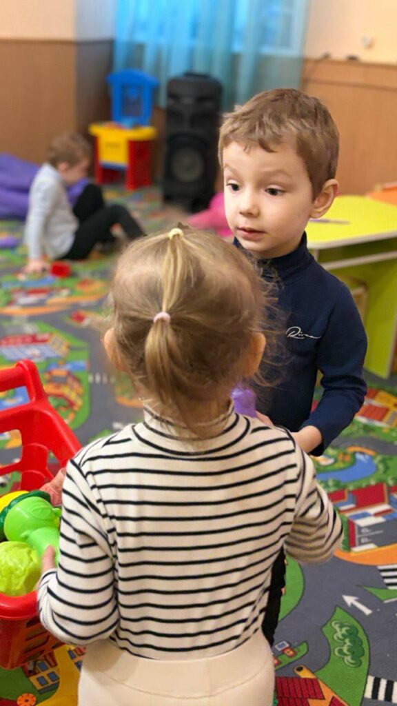 У Запоріжжі відновив роботу енергодарський дошкільний дитячий простір, який був пошкоджений ворожим обстрілом (ФОТО)