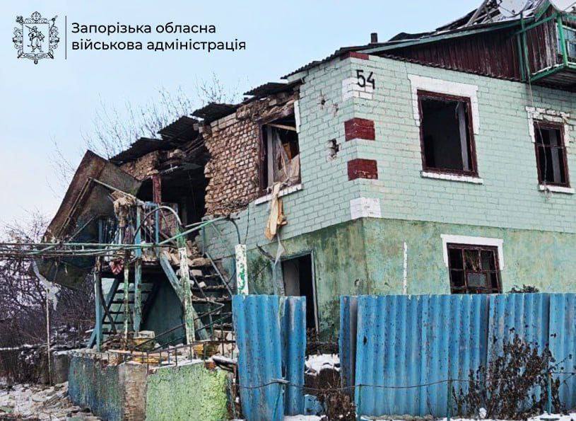 Вбито людей та зруйновано будинки: ворог завдав 596 ударів по Запорізькій області