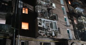 Вночі ворог атакував Запоріжжя безпілотниками, відомо про п'ятьох постраждалих, пошкоджені багатоповерхівки, — ФОТО, ВІДЕО