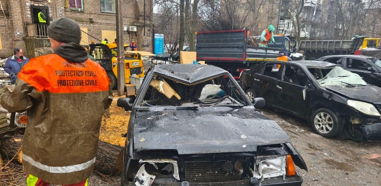 Ночные удары по Запорожью: экоинспекторы зафиксировали повреждения в двух районах, — ФОТО