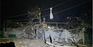 Російська атака на Зарічне КАБами: смертельні удари розслідують як воєнний злочин, — ФОТО