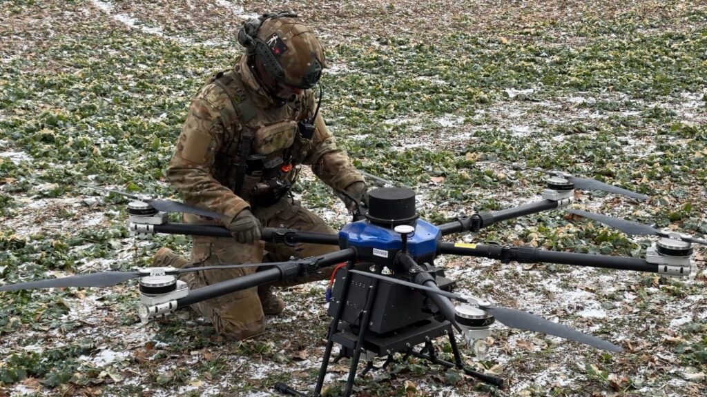 Мобільність для захисників: Метінвест передав пікапи для бригади «Хортиця»