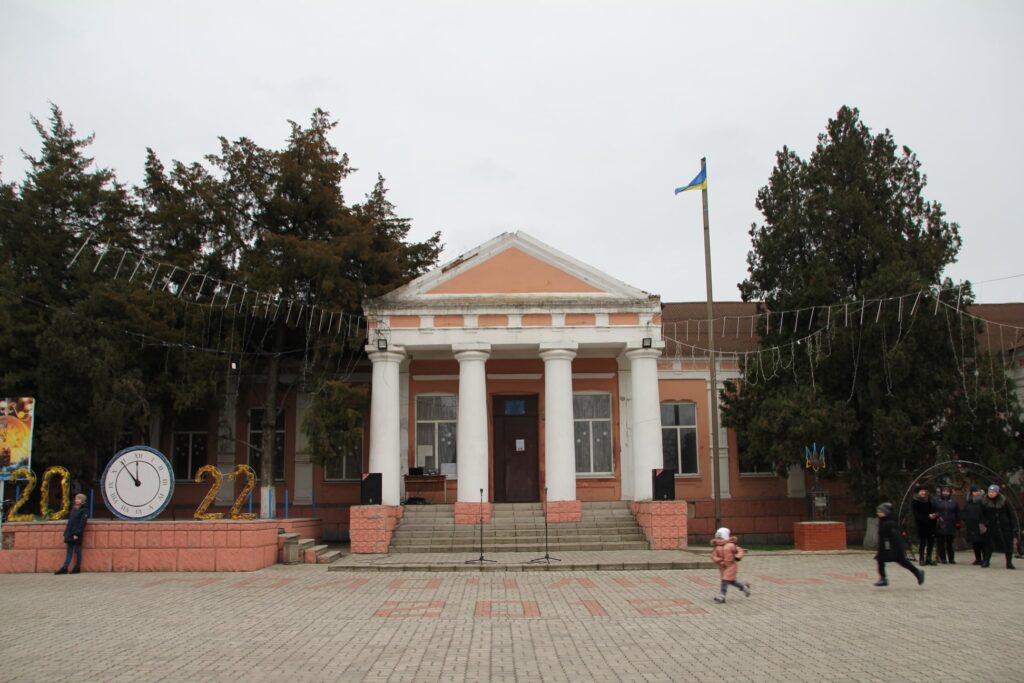 У Молочанській громаді залишається майже половина довоєнного населення: окупанти захоплюють будинки і шантажують родини військових
