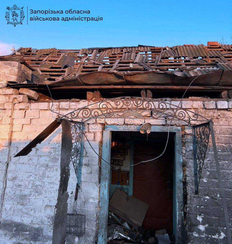 Под обстрелами были 35 городов и сел: россияне нанесли 766 ударов по Запорожской области