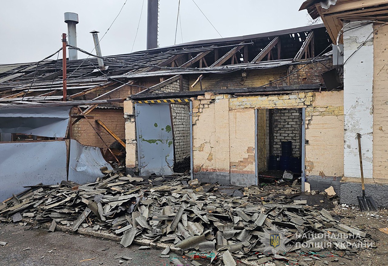 Россияне ударили по хлебовозу: последствия российских обстрелов по Запорожской области 3 марта, — ФОТО