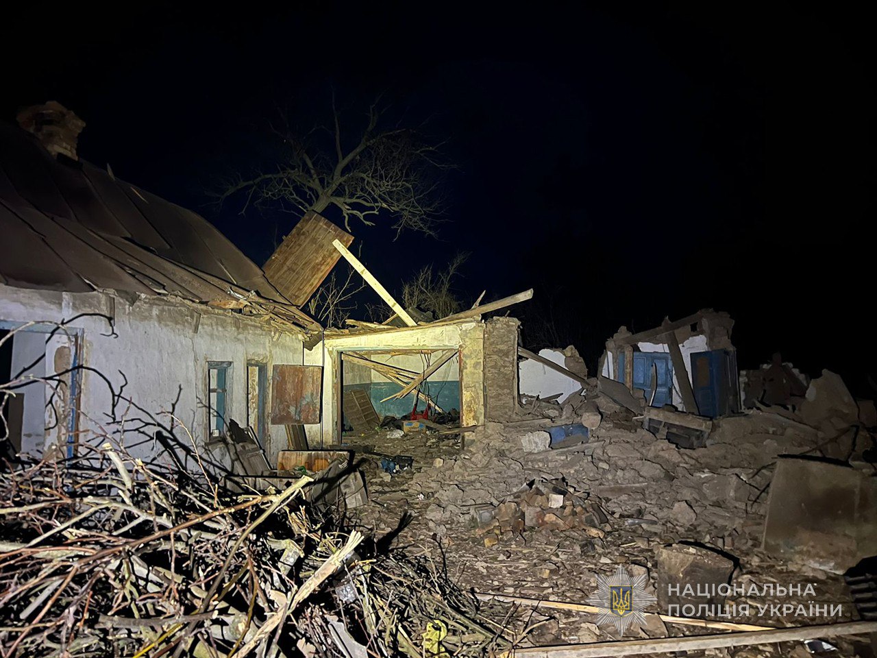 Повреждены многоэтажки и ранен человек: последствия вражеских ударов по Запорожской области 10 марта, — ФОТО