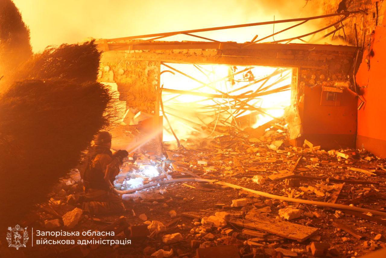 Ворожа атака Запоріжжя: все, що відомо про наслідки ударів, — ФОТО, ВІДЕО