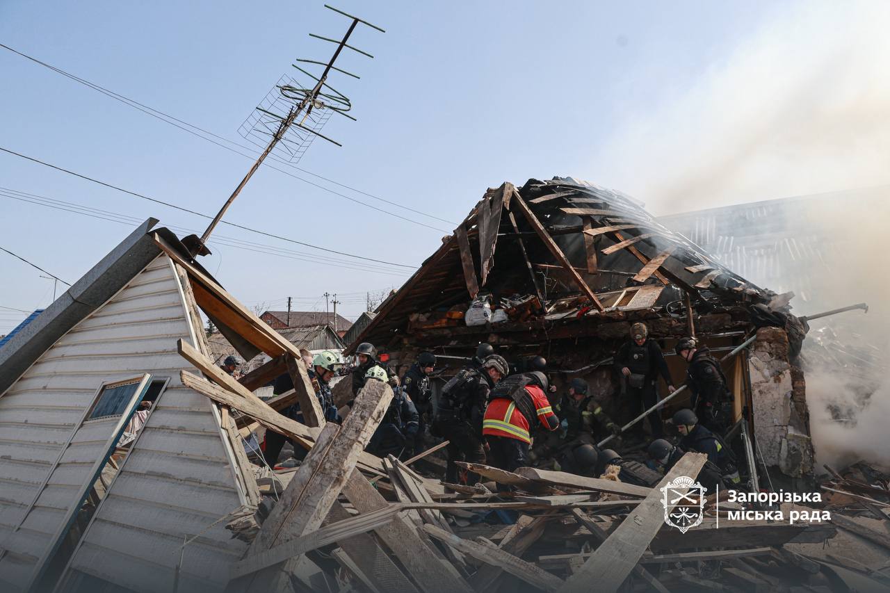 Стало відомо, скільки будинків пошкоджено внаслідок ворожого удару по Вознесенівському району Запоріжжя