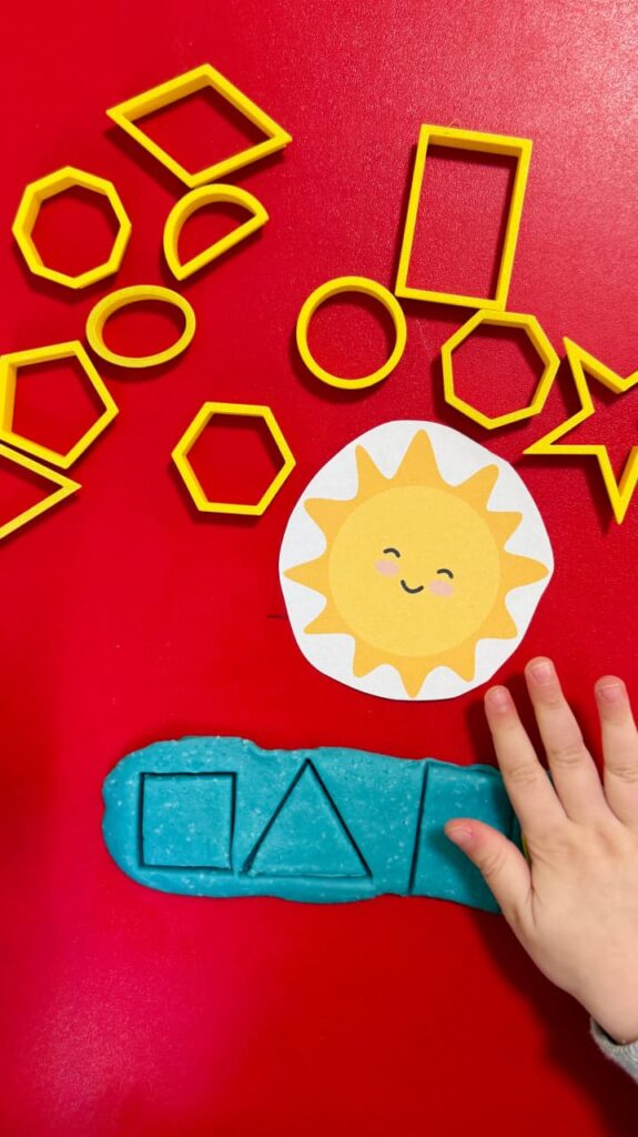 Граючись навчаємося: як Аліна Єременко із Запоріжжя створює інтерактивні навчальні 3D-набори для дітей