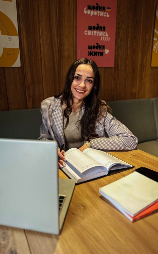 Граючись навчаємося: як Аліна Єременко із Запоріжжя створює інтерактивні навчальні 3D-набори для дітей