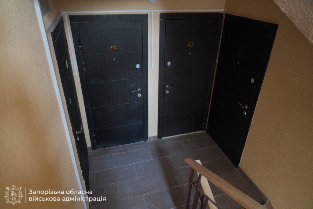 Люди повертаються у квартири: у Запоріжжі завершили відновлення багатоповерхівки по вулиці Незалежної України, яку зруйнував обстріл (ФОТО, ВІДЕО)