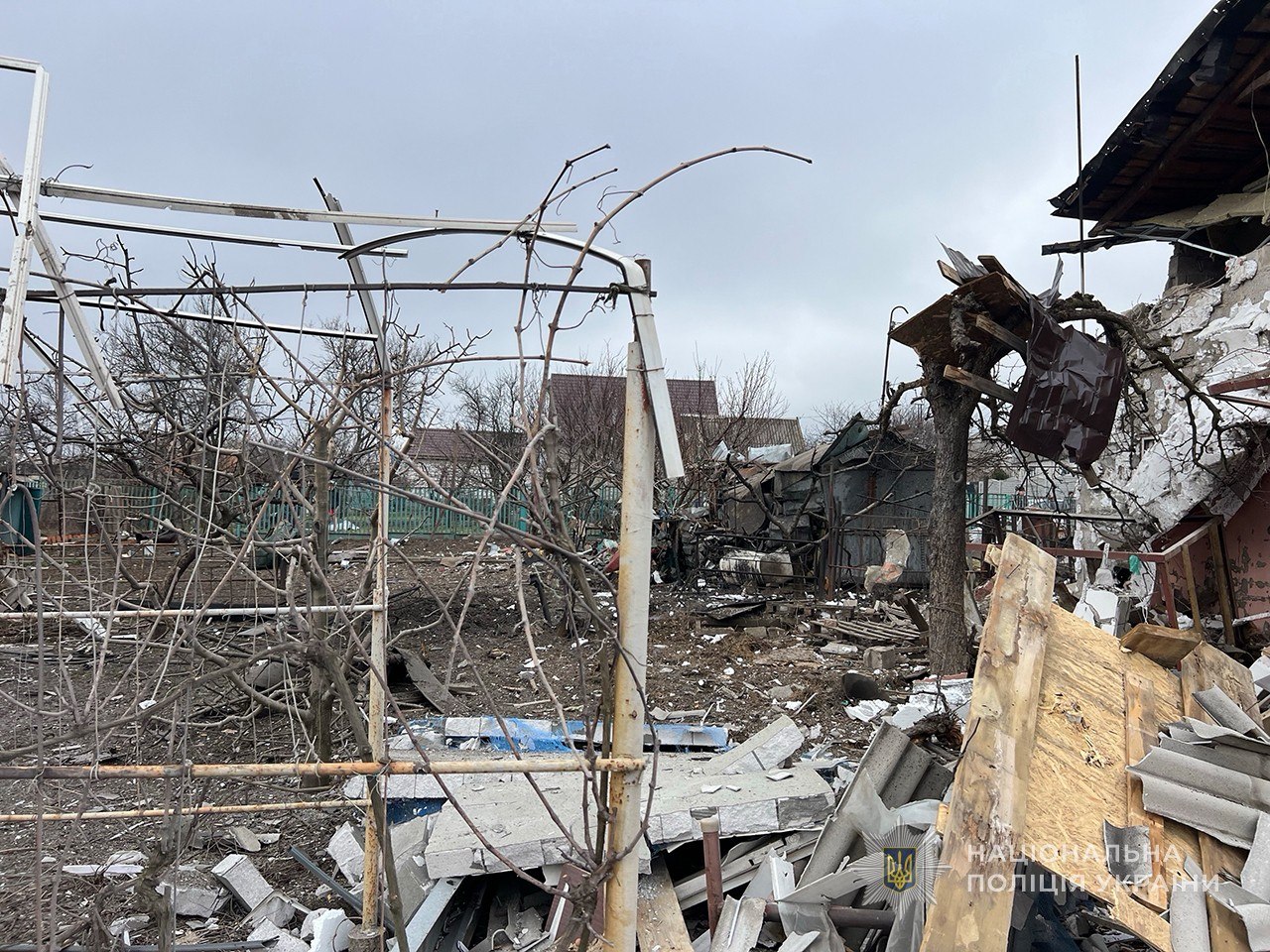 Пошкоджено автозаправку та зруйновано квартири: наслідки російських ударів по Запорізькій області 19 березня, — ФОТО