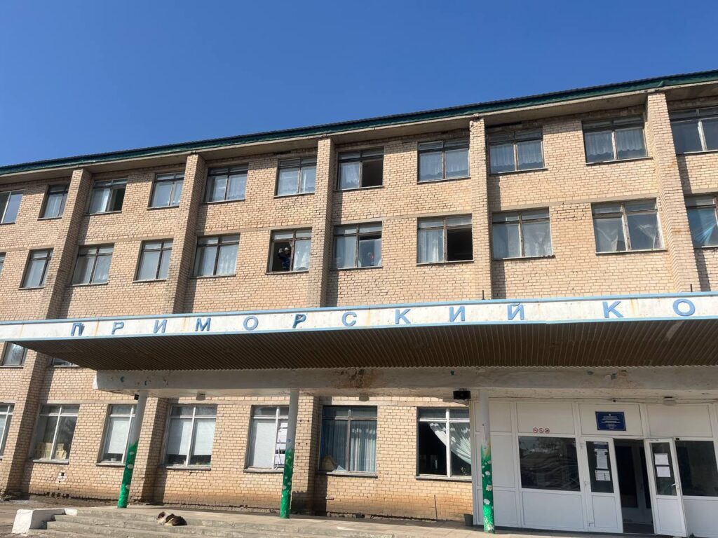 Небезпечні роботи: у Бердянську та Приморську окупанти змушують студентів виправляти наслідки невдалих пострілів своєї ППО