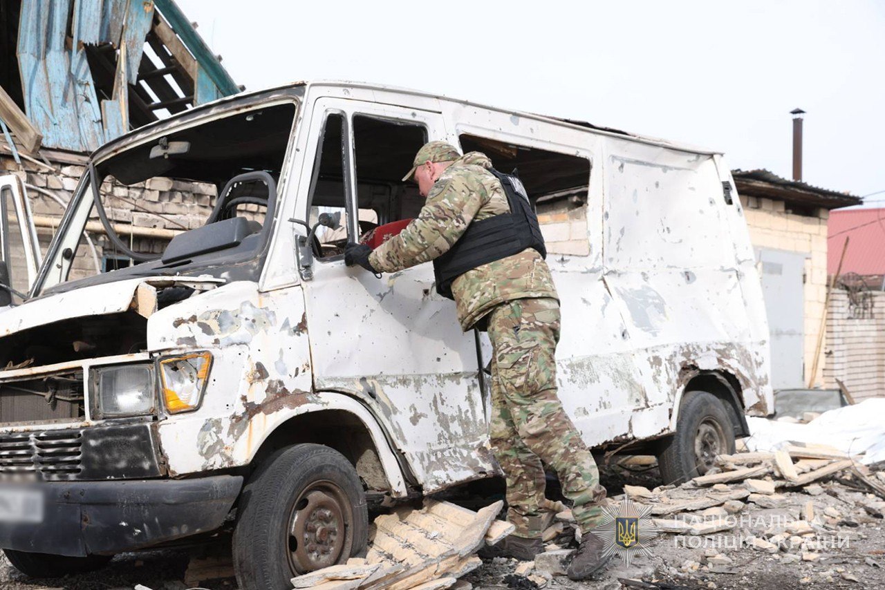 Знищено майно людей: наслідки ворожих ударів по Запорізькій області 20 березня, — ФОТО