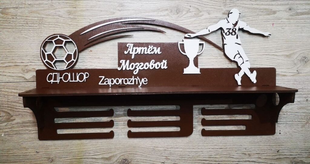 Унікальні дитячі подарунки з дерева, пластика та тестилю від Катерини Литвиненко.