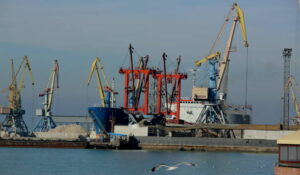 Мільйонна заборгованість: в окупованому Бердянську працівникам захопленого порту знову не виплачують зарплату