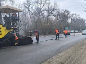 В Запорожской области идет ремонт дорог международного и национального значения, — ФОТО