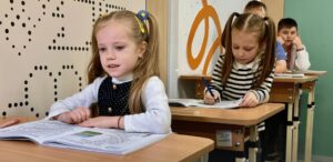 Рухливе навчання в укриттях: у Запоріжжі тестують динамічні парти (ФОТО)