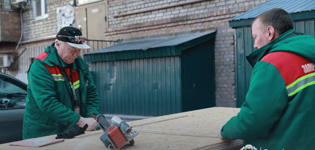 Вибито вікна та пошкоджено балкони: через ранкові удари по Запоріжжю постраждали понад 20 багатоповерхівок у двох районах