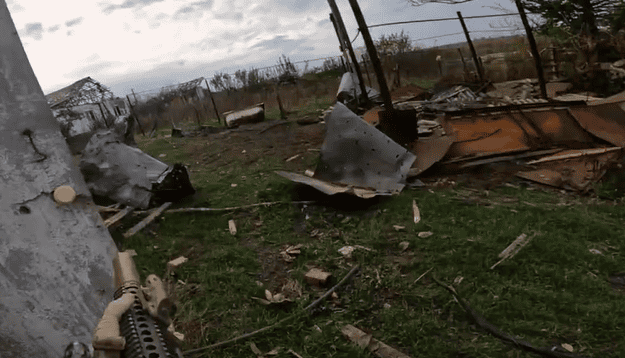 Война в Запорожской области: украинские разведчики показали работу мастеров боевых дронов, — ВИДЕО