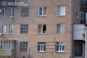 Повреждены балконы и кровля: стало известно, сколько домов повреждено в результате российского удара по Александровскому району Запорожья
