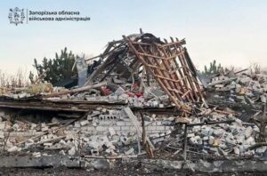 Загинули двоє людей: ворог завдав 592 удари по Запорізькій області