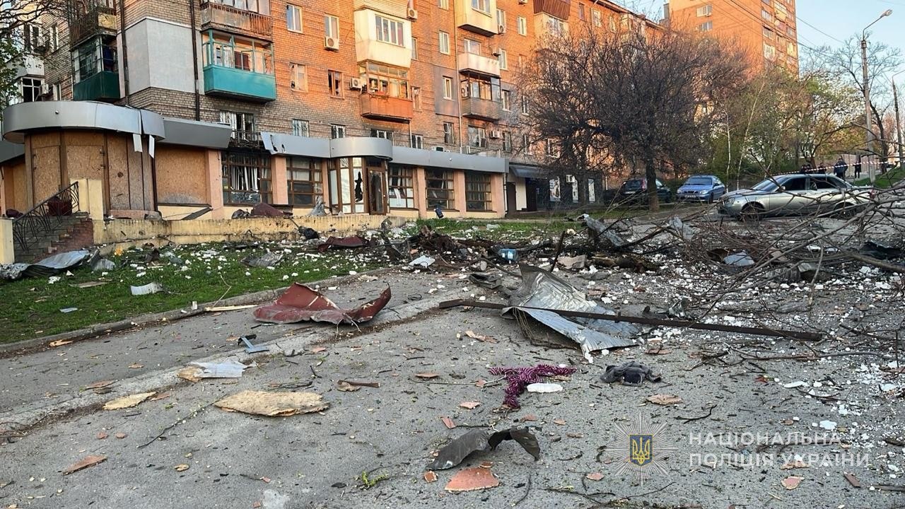 Уничтожено имущество людей: последствия вражеских ударов по Запорожской области 14 апреля, — ФОТО