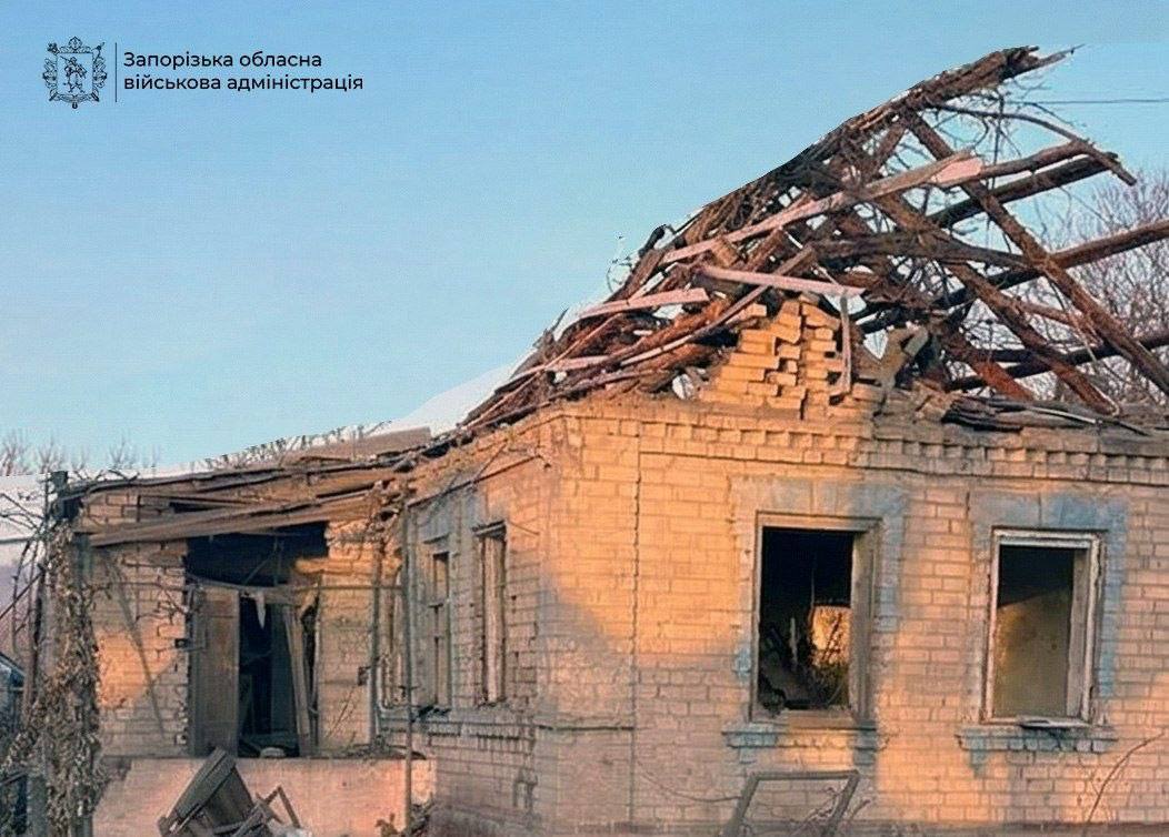 Пострадал человек: враг нанес по Запорожской области 820 ударов