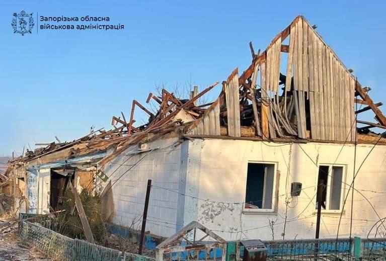 Один человек погиб, еще один – ранен: под вражескими обстрелами были 40 городов и сел Запорожской области