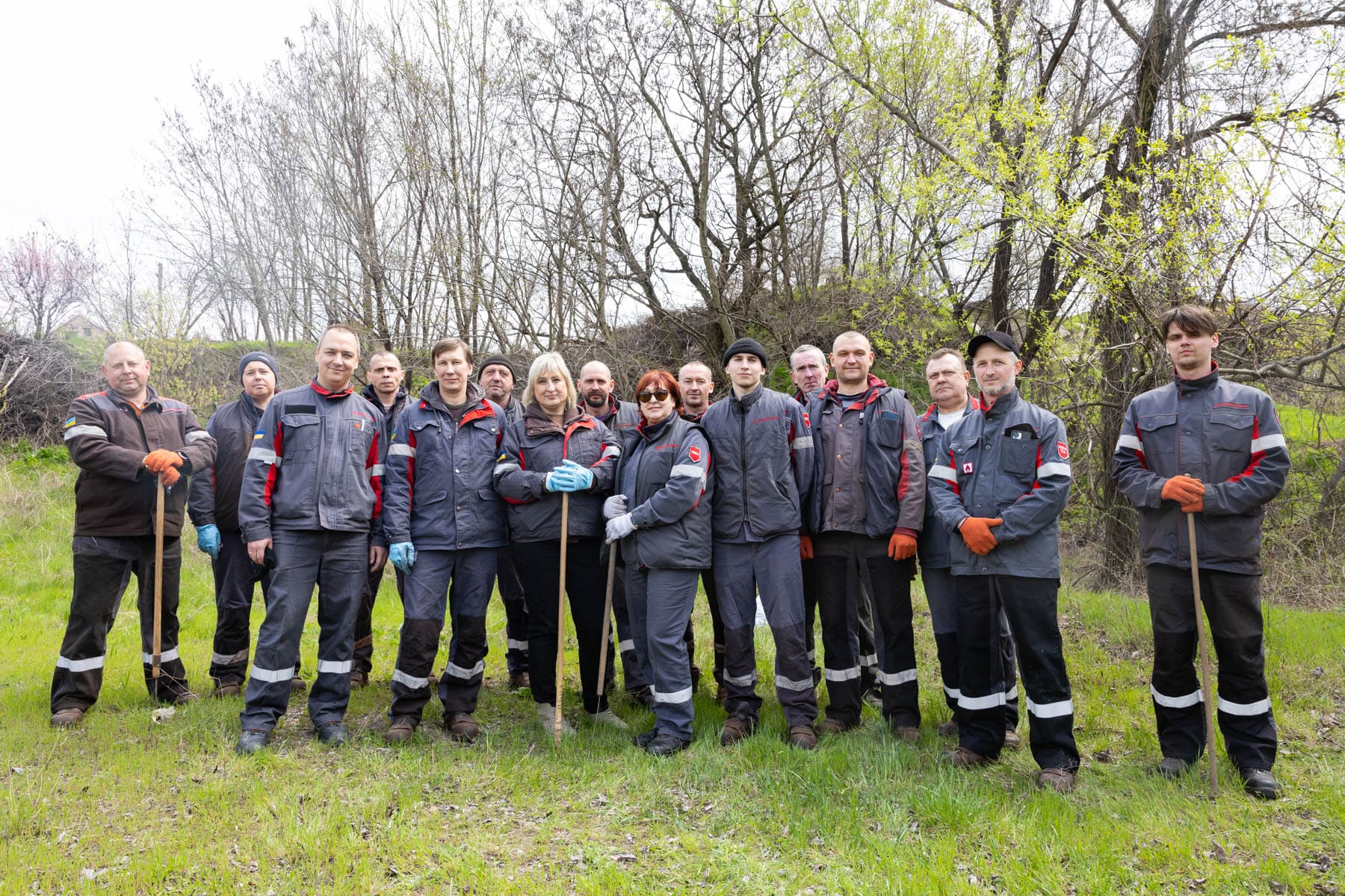 У Заводському районі Запоріжжя провели толоку: працівники Метінвесту доєдналися до акції