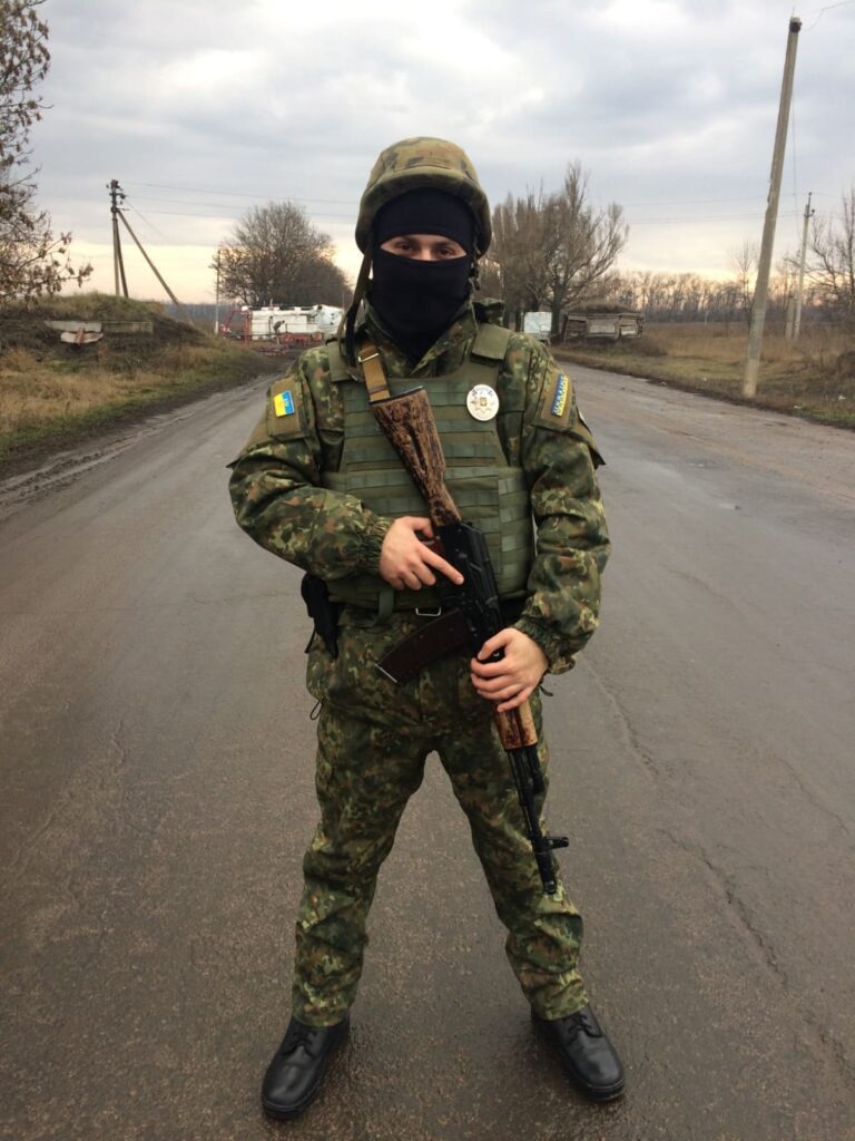 Ветеран и волонтер Роман Чернев